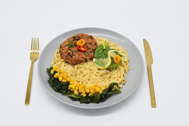 Diet Fuels - Pilau Rice With Chilli Con Carne, kale, Spinach & Sweetcorn - Meal